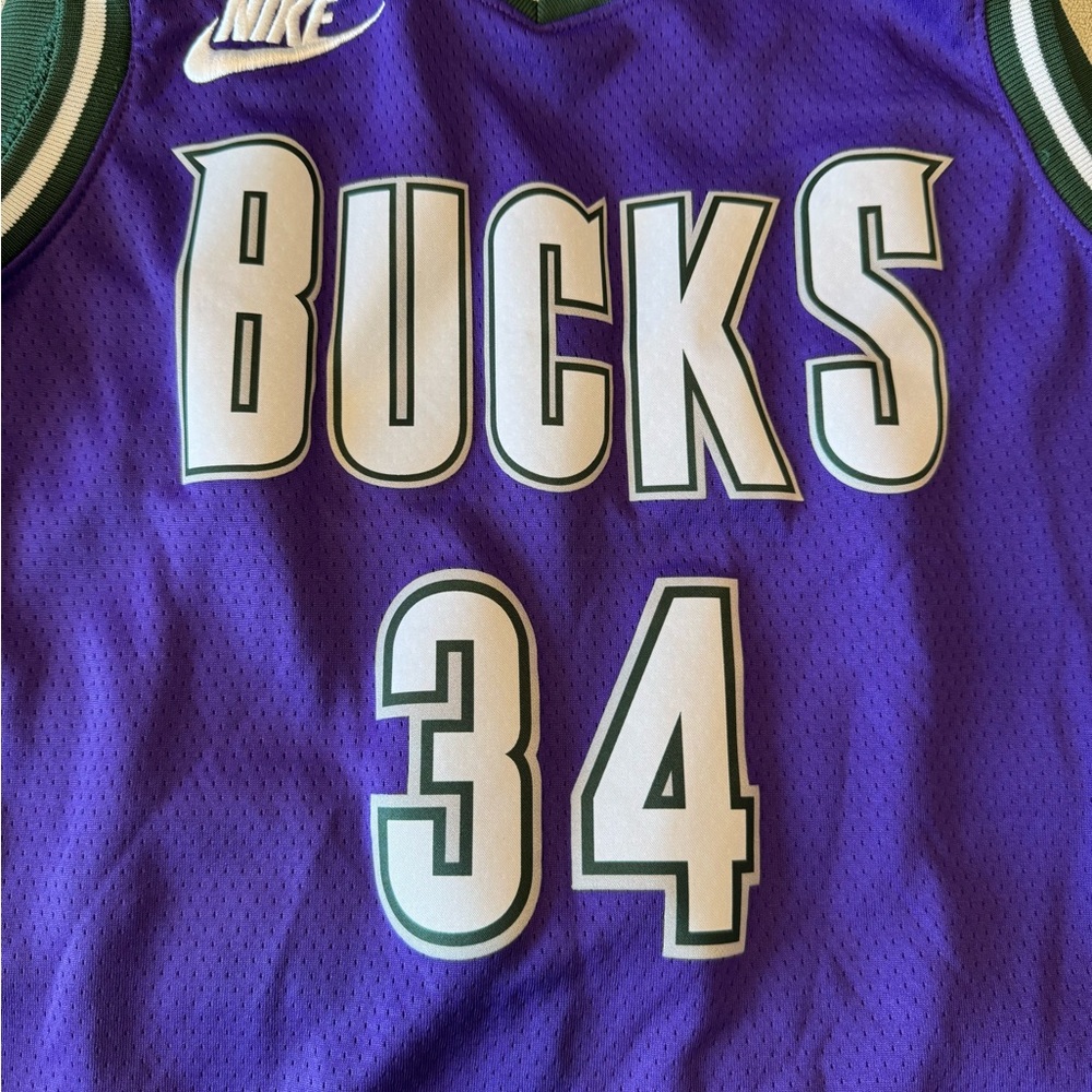 Nike Bucks Purple ANTETUKOUNMPO basketball Jersey w/FREE COMIC CON Bag - Picture 3 of 9